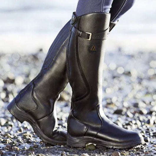 Fenelle | Women’s Elegant Waterproof Boots for All Seasons