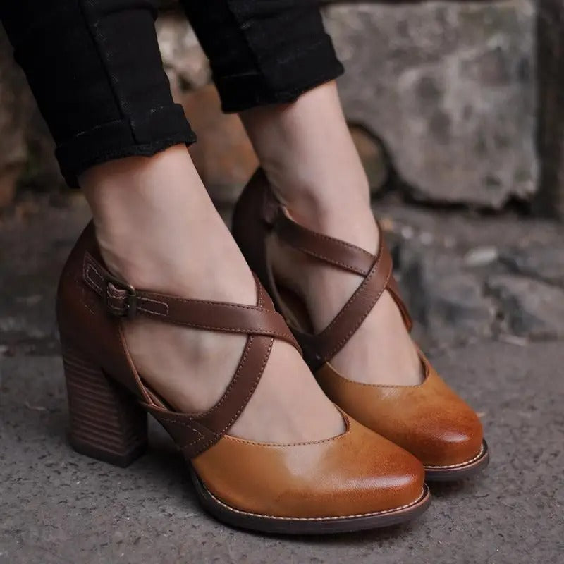 Ellis Sommer clogs made of leather