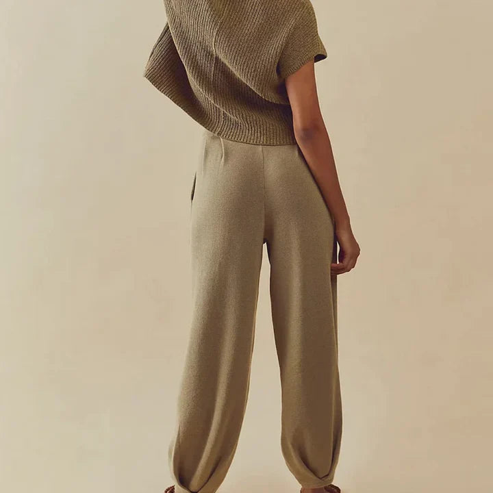 Spring sweater suit for women by Lauran