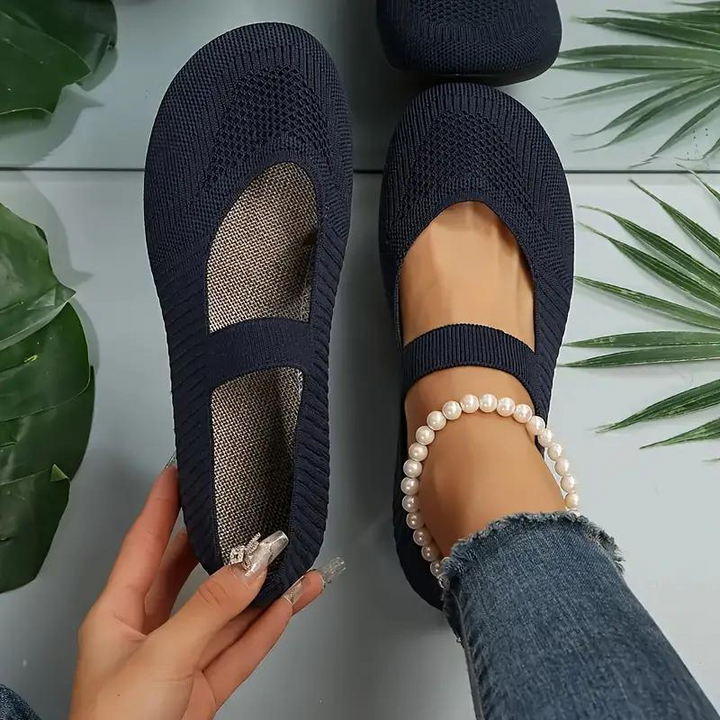 Lightweight Slip-On Canvas Shoes For The Summer