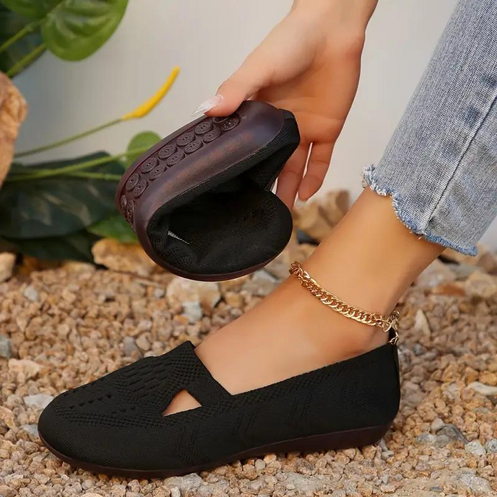 Lightweight Slip-On Canvas Shoes For The Summer