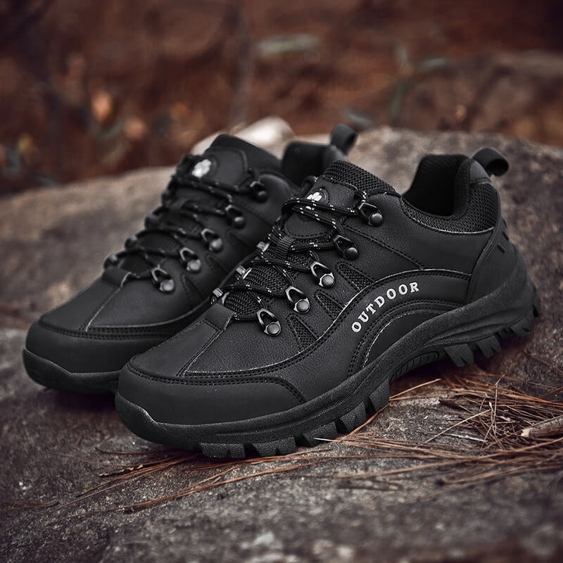 Outdoor orthopedic hiking shoes