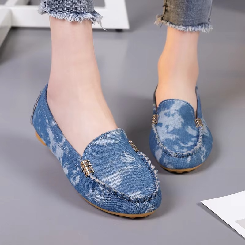 Slip-On Flat Shoes for Women