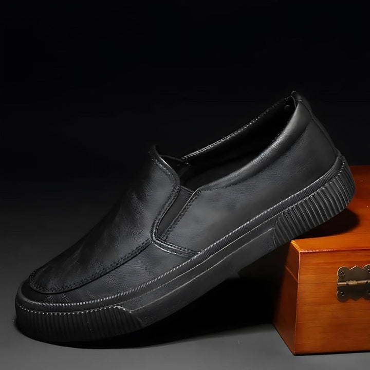Stylish Men's Sneakers For Leisure And Sport