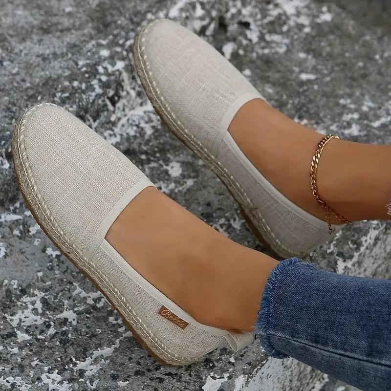 Summery Espadrilles Made of Lightweight Canvas
