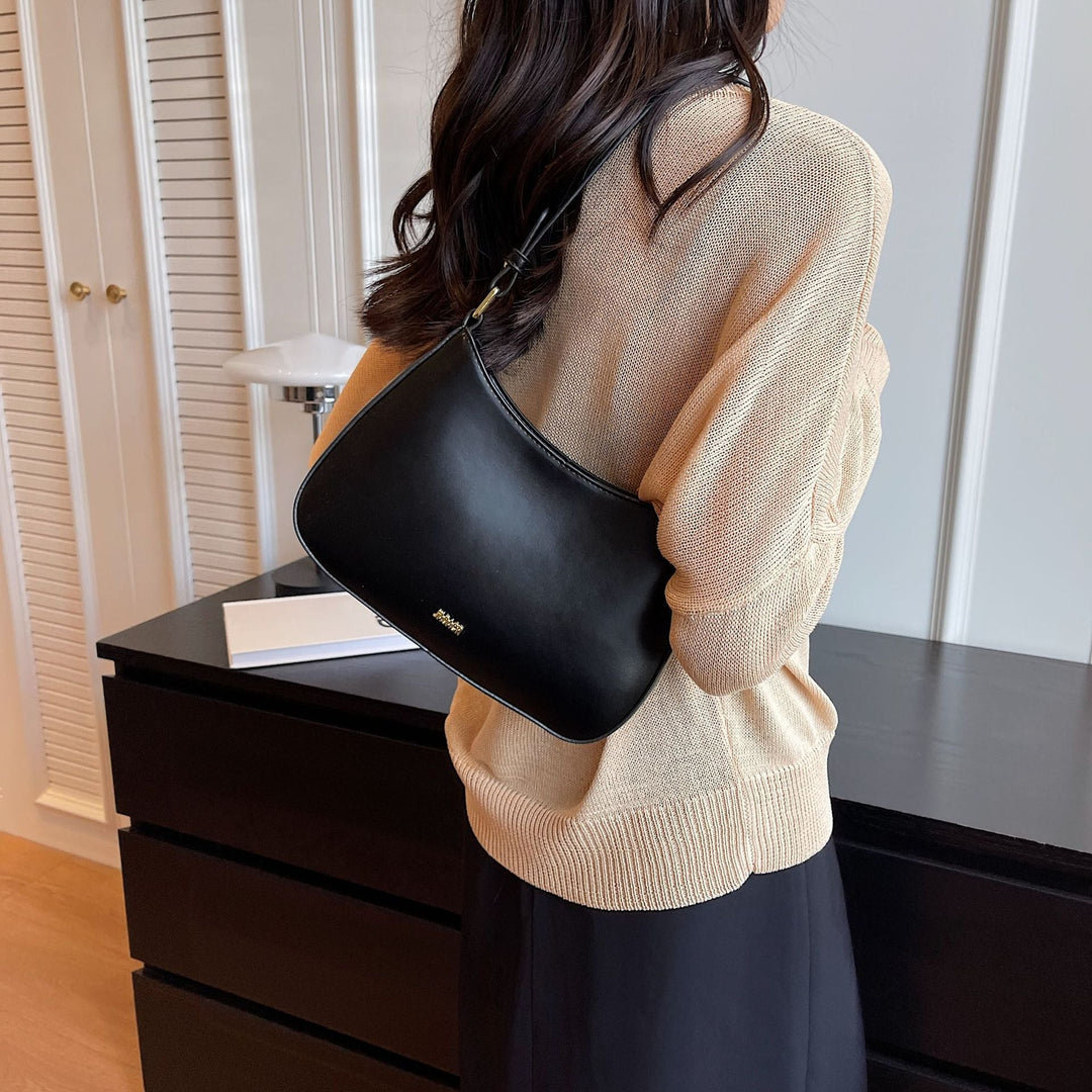 The Perfect Small Bag For Style Conscious Women