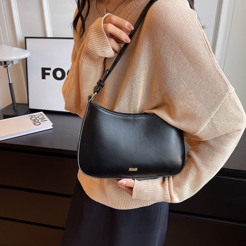 The Perfect Small Bag For Style Conscious Women