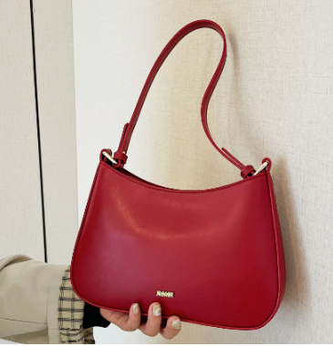 Rovia | The Perfect Small Bag For Style Conscious Women