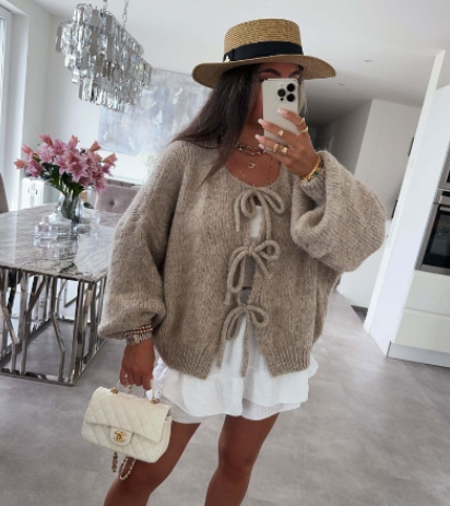 Strickes | Cardigan With Knots